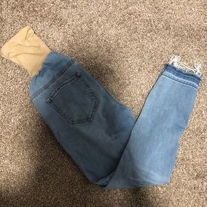 Jessica Simpson maternity skinny jeans
